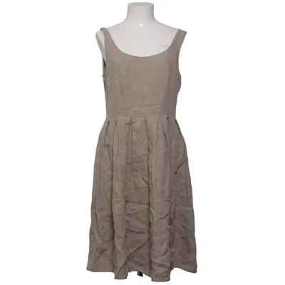 Robe (Beige) de KUS Lin