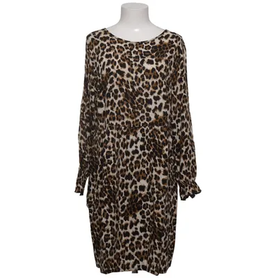 Robe (Noir, Marron, Blanc) de Yes Yes