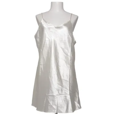 Déshabillé (Blanc) de Oriflame Polyester