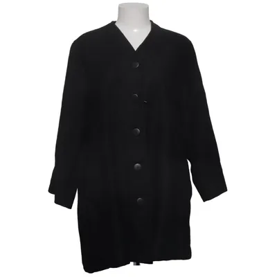 Manteau (Noir) de Katri Lin