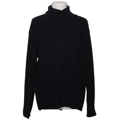 Turtleneck (Black) from Uplander Acrylic