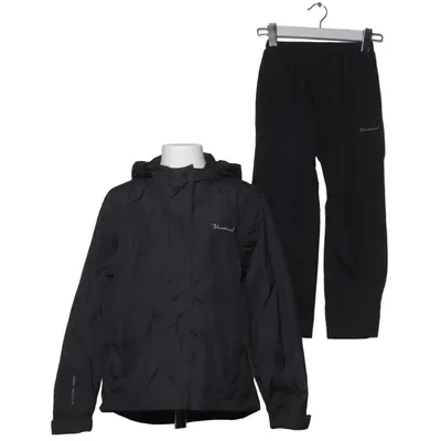 Ytterställ (Svart) från Vertical Polyester