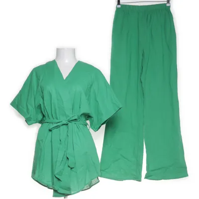 Set (Grön) från Commense Linne, Polyester