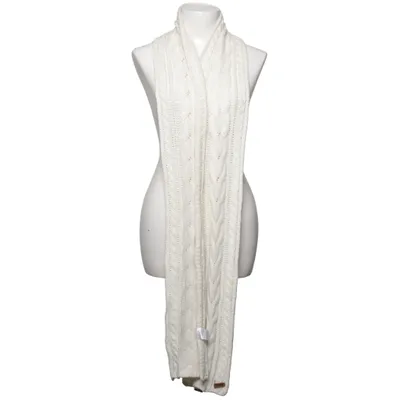 Scarf (White) from RCMN Acrylic