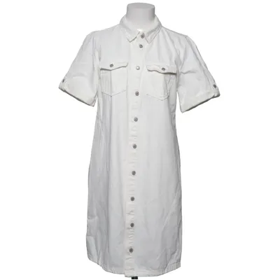 Jeanskjole (VMJENNIE SS SHORT DENIM DRESS GA NOOS) fra Vero Moda Genanvendt bomuld