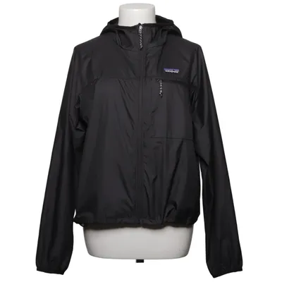 Jacket (Black) from Patagonia Recycled polyester