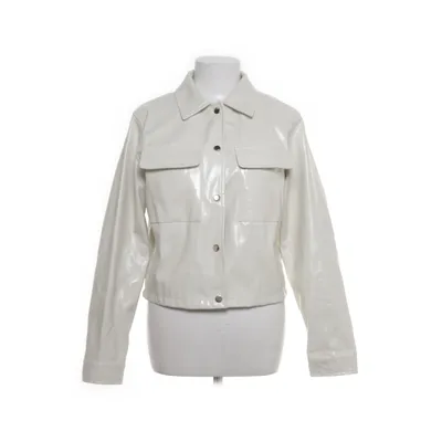 Jacka (Vit) från NLY Trend