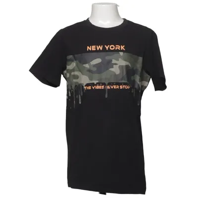 T-shirt (Black, Green) from Chapter Young Cotton