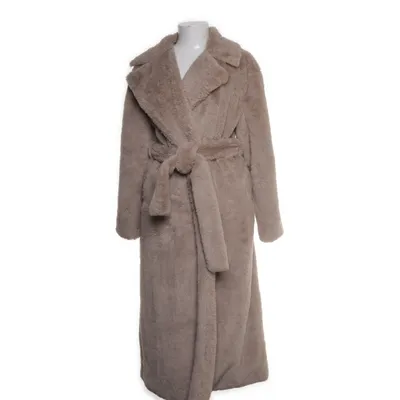 Vinterkappa (Beige) från PrettyLittleThing Pälsimitation, Akryl, Polyester