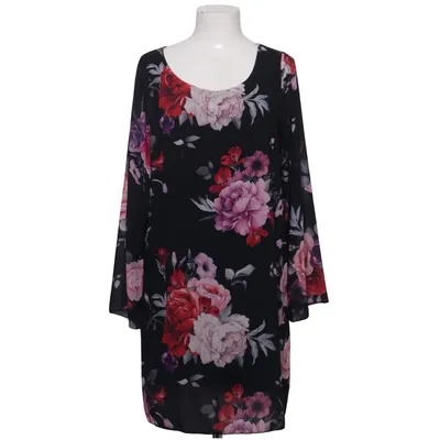 Klänning (Svart, Röd, Rosa) från Loveli