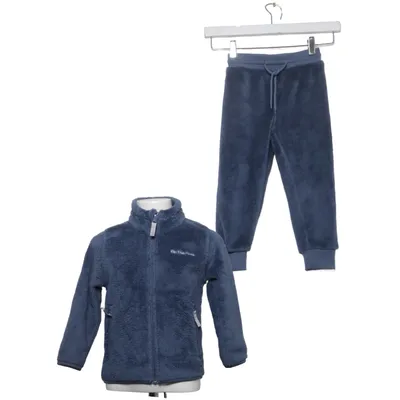 Tenue d'intérieur (Bleu) de On the Peak Polyester
