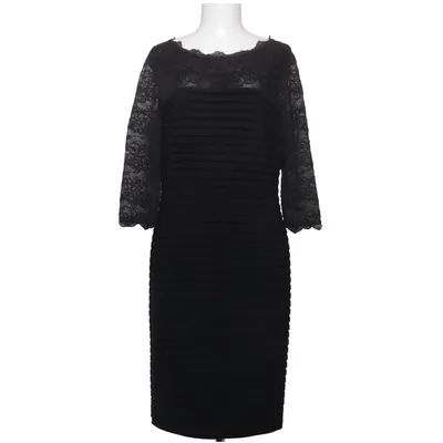 Klänning (Svart) från Tia