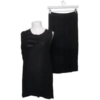 Set (Black) from Response