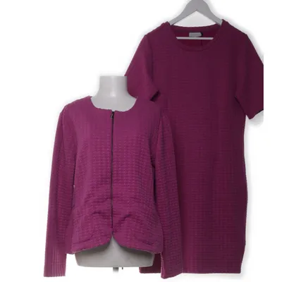 Set (Pink) from Promiss Polyester, Elastane