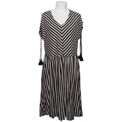 Dress (Black, Beige) from Broadway Viscose