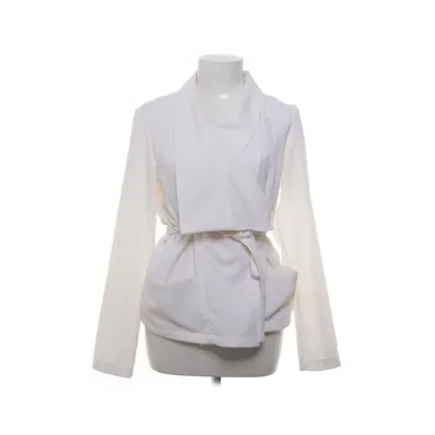 Wikkelvest (SHORT JACKET X) van Noisy May