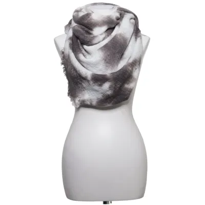 Shawl (Gray, White) from Galeries Lafayette