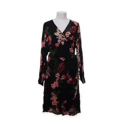 Omlottklänning (Svart, Flerfärgad) från Zizzi Viskos