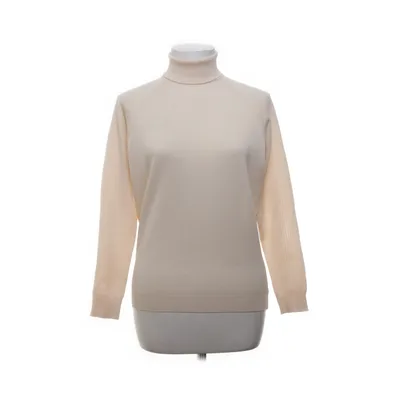 Turtleneck (Pink) from Straven Polyester