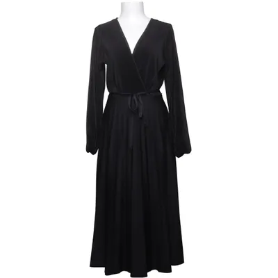 Slå-om-kjole (Sort) fra Reserved Polyester