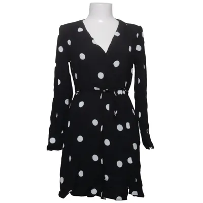 Robe portefeuille (Noir, Blanc) de Mango Casual