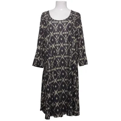 Robe (Noir, Beige) de Plus Élasthane, Polyester