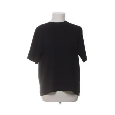 T-shirt (Svart) från One Two & Luxzuz