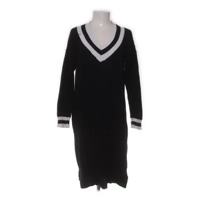 Sweater (Black, White) from Blooming with Love