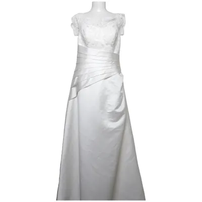 Wedding dress (White) from Nixa