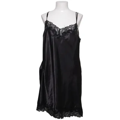 Nattlinne (Svart) från Scarlett Polyester