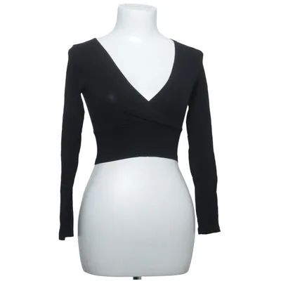 Wrap top (Black) from Subdued