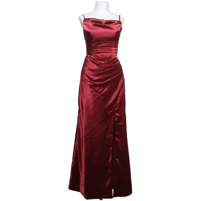 Aftonklänning (Röd) från Wedding Dress Surumiel