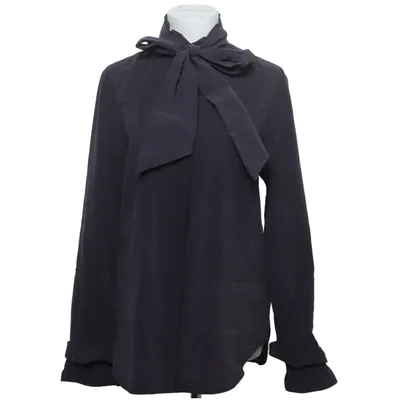 Blouse lavallière (Gris) de Julie Fagerholt