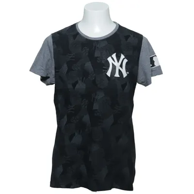 T-shirt (Black, Gray) from Majestic Athletic