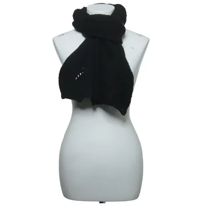 Scarf (Black) from Lanidor