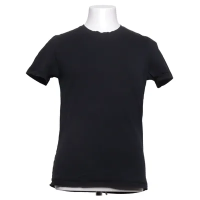 T-shirt (Black) from Restless