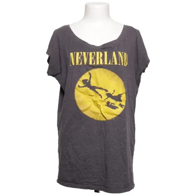 T-shirt (Gray, Yellow) from Nasty Gal