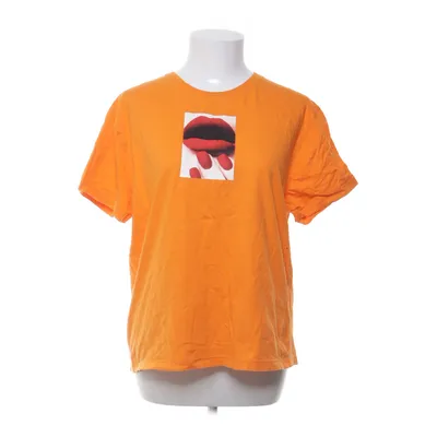 T-shirt (Orange) from Stay