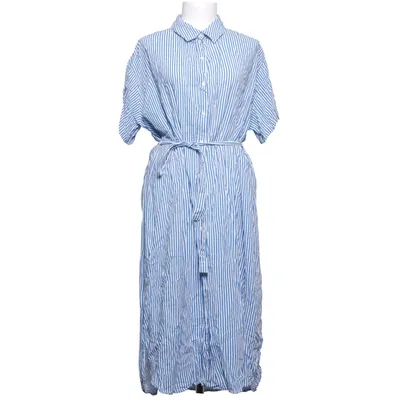 Skjortklänning (Blå, Vit) från Vero Moda Curve Viskos