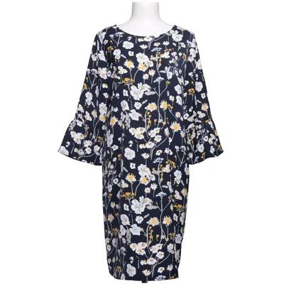 Robe (Winy Flower) de Opus Polyester
