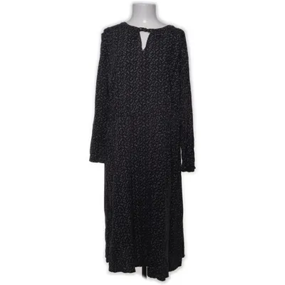 Klänning (Svart, Vit) från Sheego Viskos