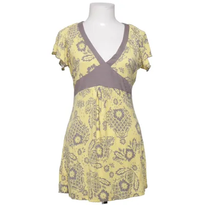Top (Yellow, Gray) from Colours Of The World