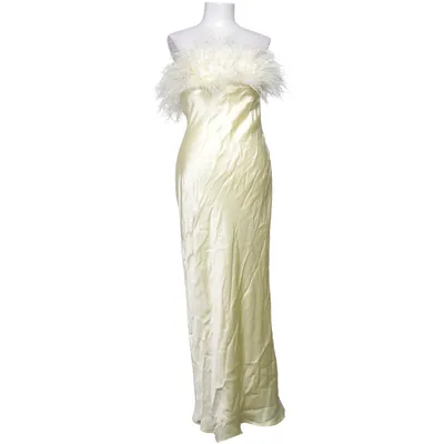 Aftonklänning (Beige) från Zara Viskos