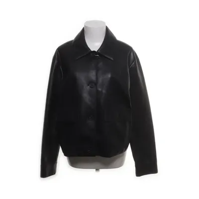 Jacka (Svart) från Mango Skinnimitation