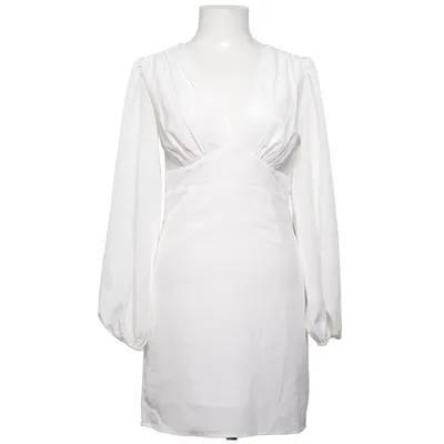 Klänning (Vit) från Nelly x Glamorous Polyester