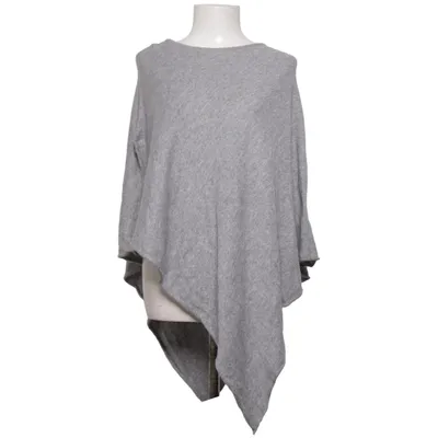 Poncho (Grau) von Pieces