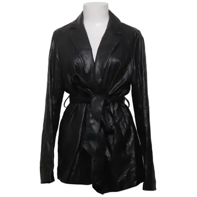 Jack (Tied Waist Faux Leather Blazer) van Anna Nooshin x NA-KD Polyester, Polyurethaan