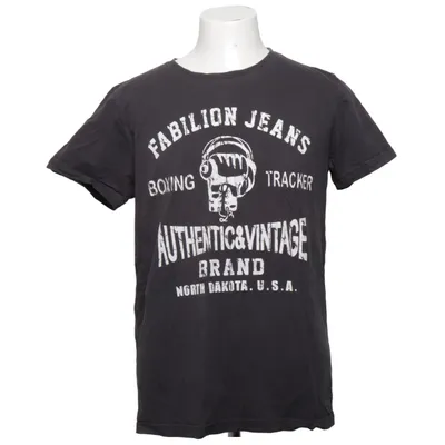 T-shirt (Gray) from Fabilion