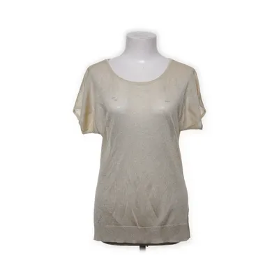 Top (Beige) from Lucy has a Secret