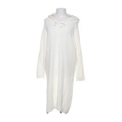 Huvklänning (Vit) från Styleboom Akryl